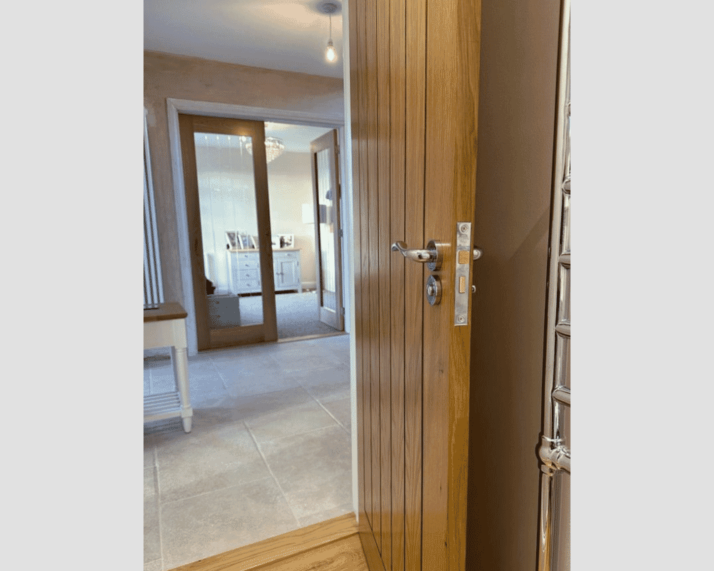 2040 x 726 x 44mm FD30 (29") Mexicano Oak - Prefinished Internal Fire Doors